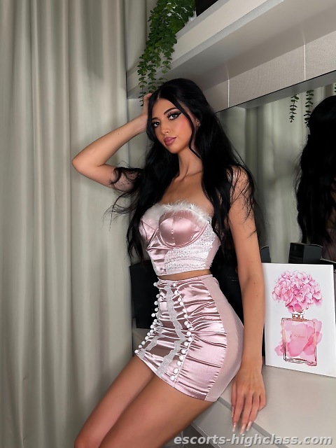 Picture of Escort girl Abby