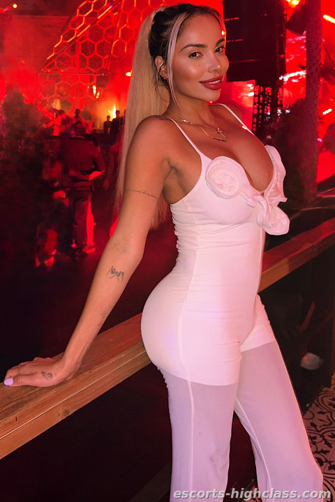 Picture of Escort girl Yesenia