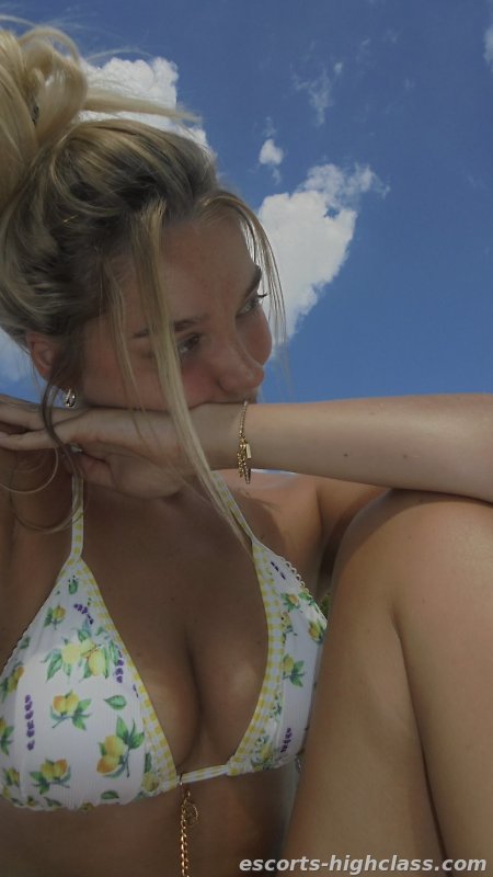 Picture of Escort girl Charlotte