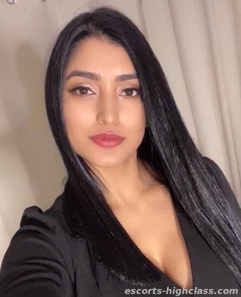 Picture of Escort girl Emily