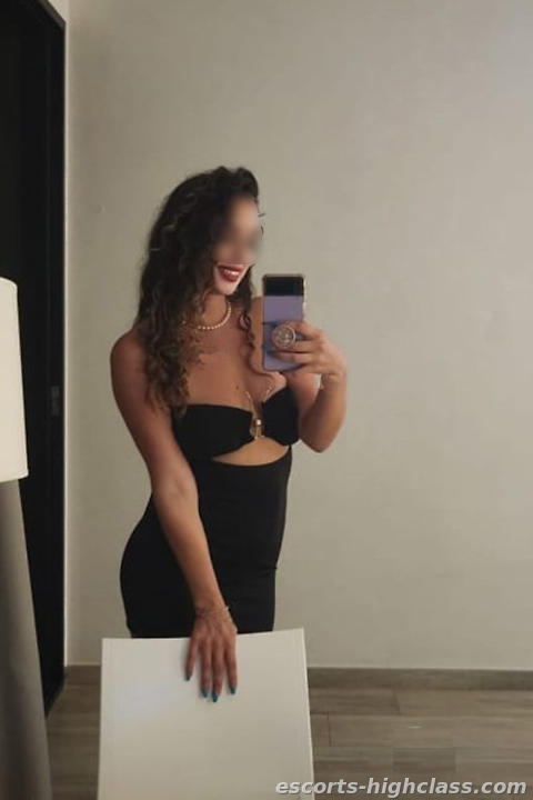 Picture of Escort girl Saray