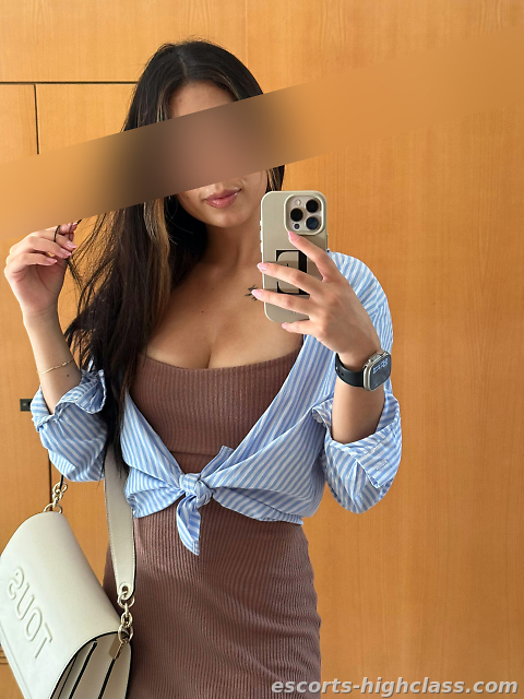 Picture of Escort girl Adriana