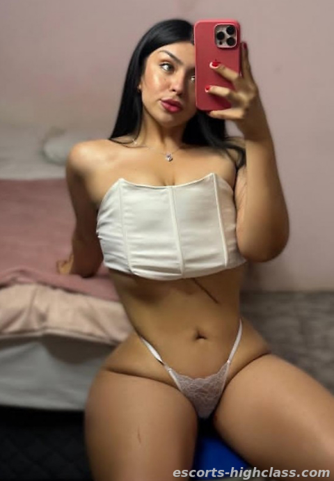 Picture of Escort girl Raiani