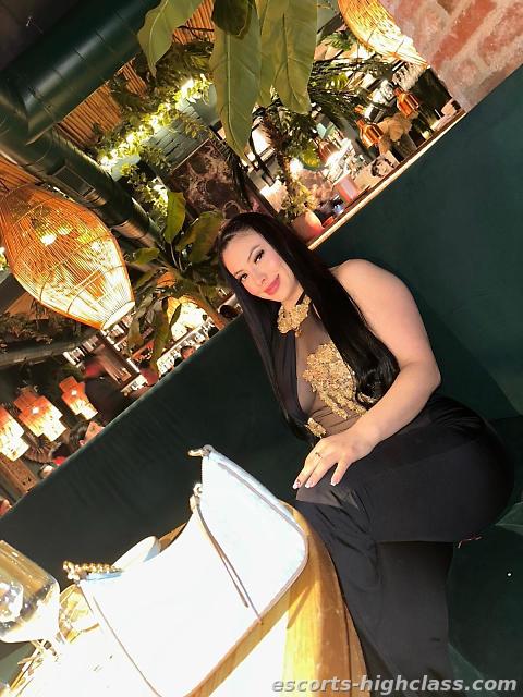 Vilder von Escort Damen Azahara