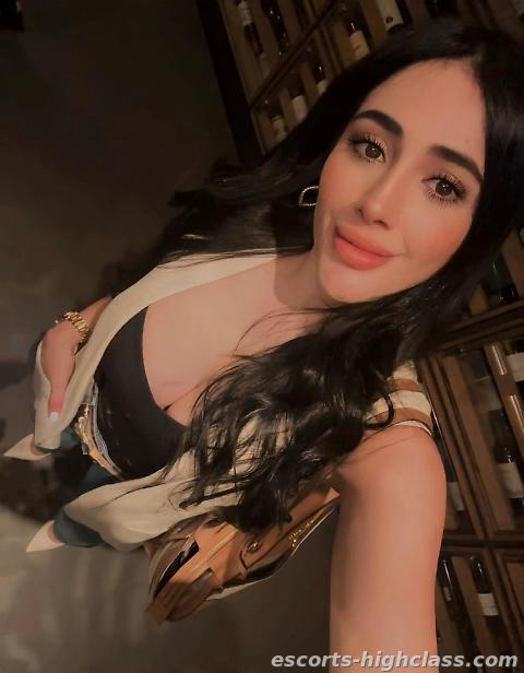 Photo de la escort Salma