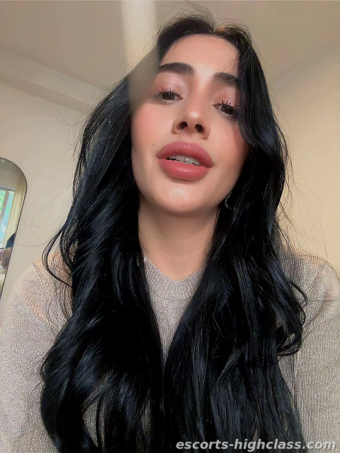 Photo de la escort Salma