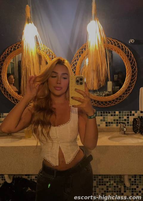 Picture of Escort girl Crystal