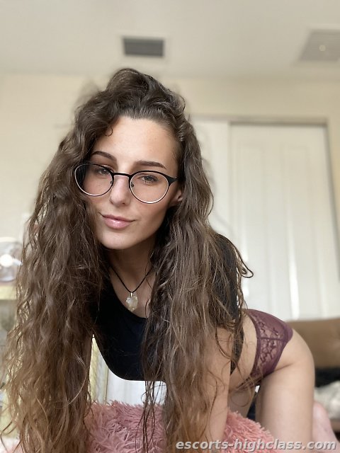 Vilder von Escort Damen Sandrase